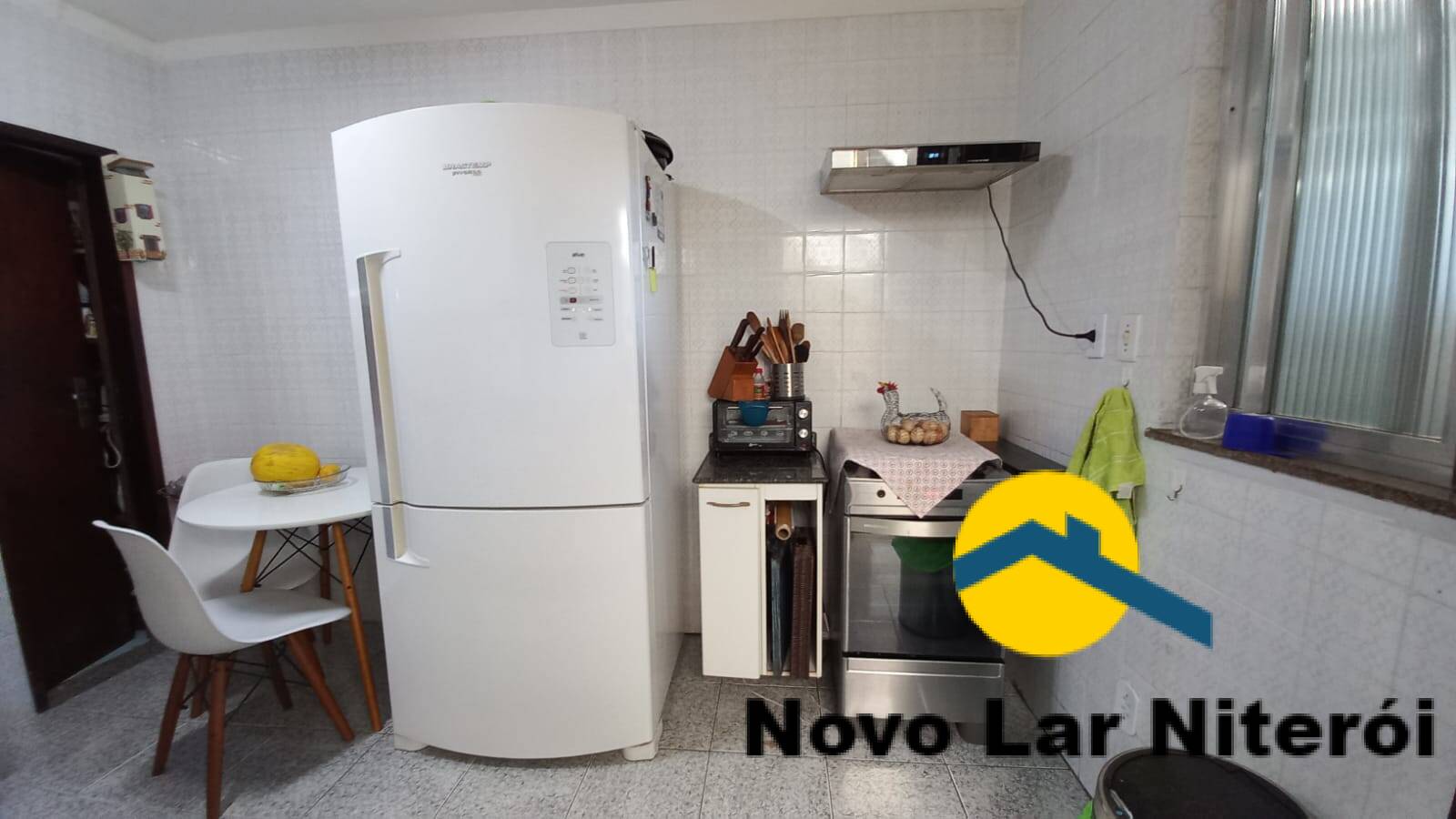 Casa à venda com 4 quartos, 240m² - Foto 25