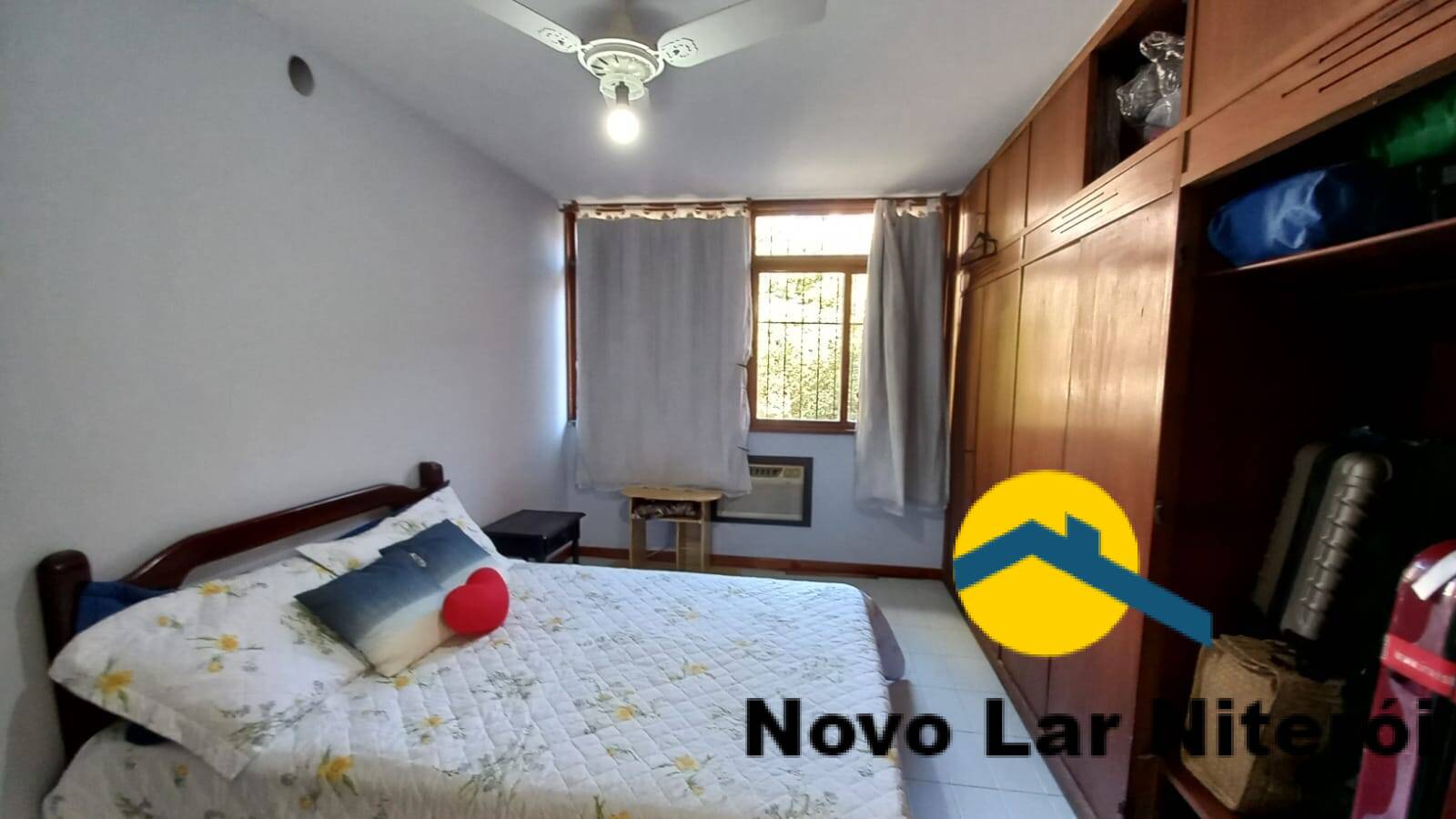 Casa à venda com 4 quartos, 240m² - Foto 41