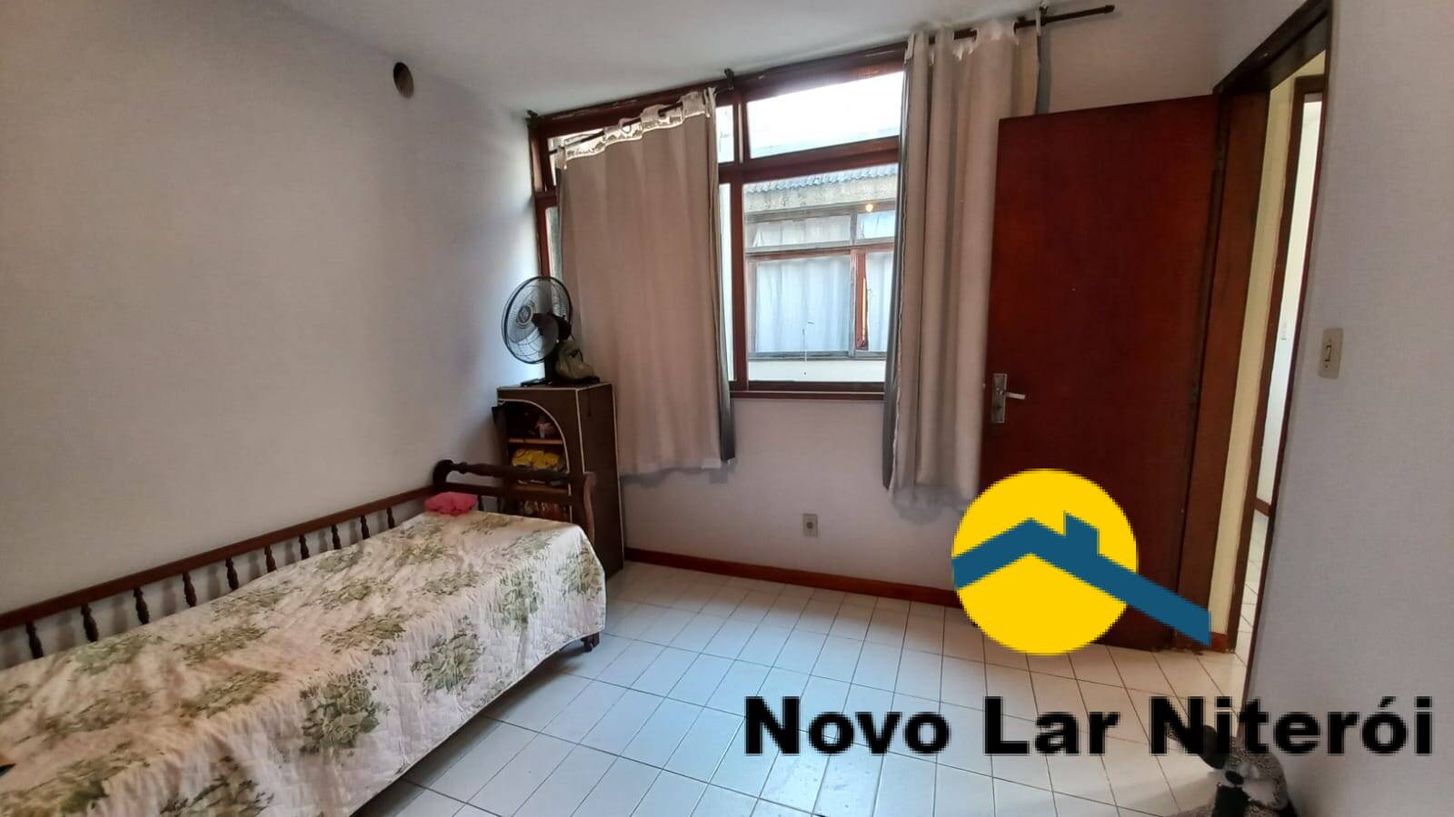 Casa à venda com 4 quartos, 240m² - Foto 35