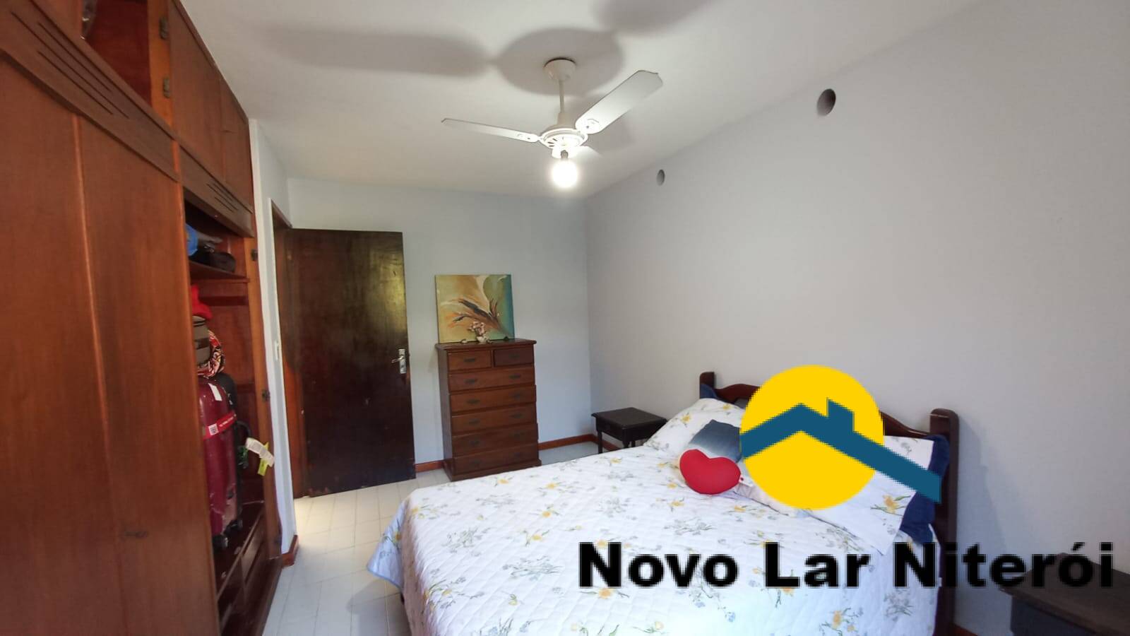 Casa à venda com 4 quartos, 240m² - Foto 43