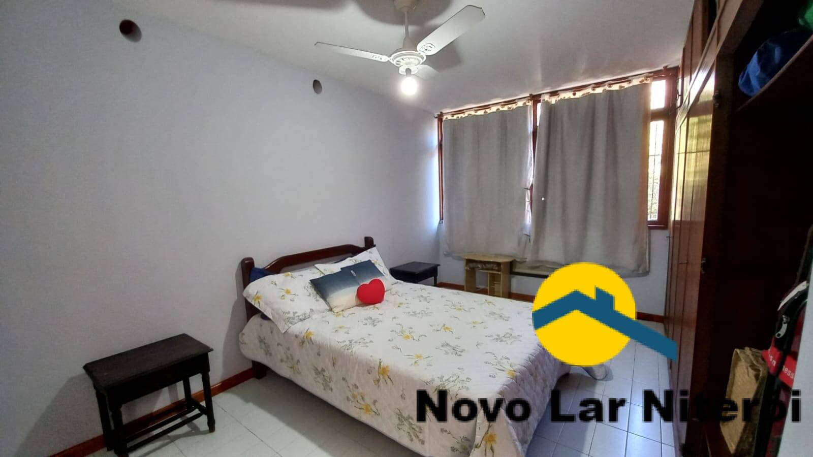 Casa à venda com 4 quartos, 240m² - Foto 45