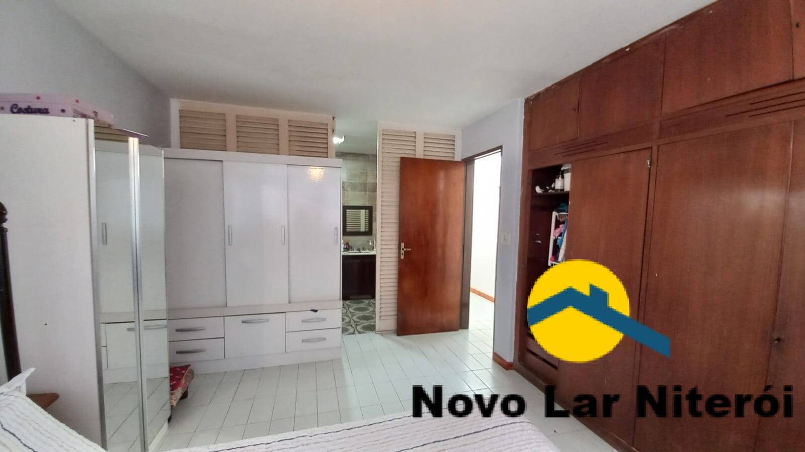 Casa à venda com 4 quartos, 240m² - Foto 51