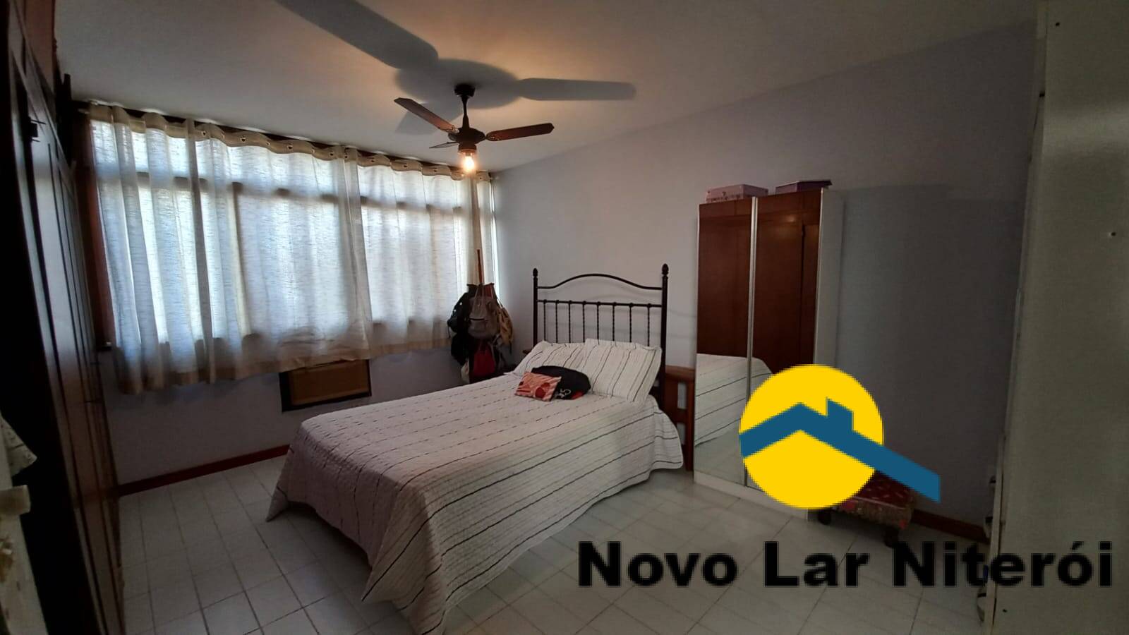 Casa à venda com 4 quartos, 240m² - Foto 50