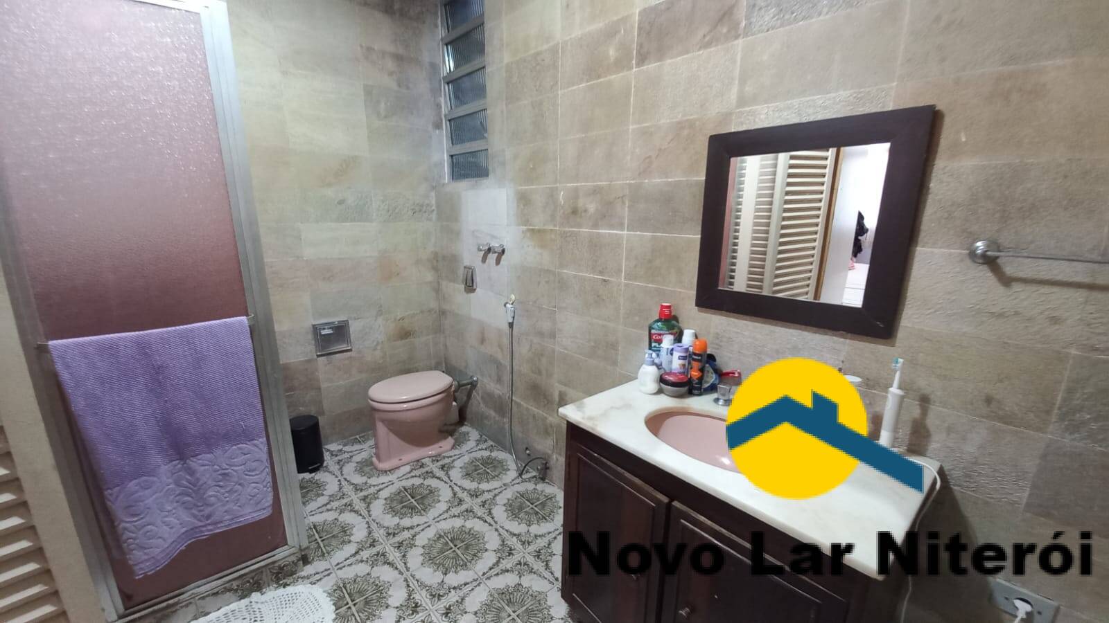 Casa à venda com 4 quartos, 240m² - Foto 58