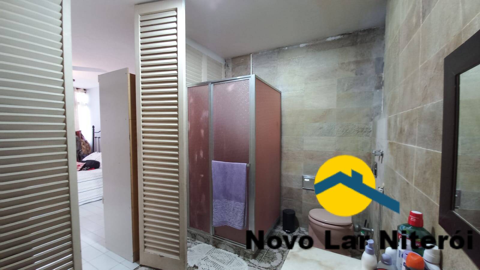 Casa à venda com 4 quartos, 240m² - Foto 57