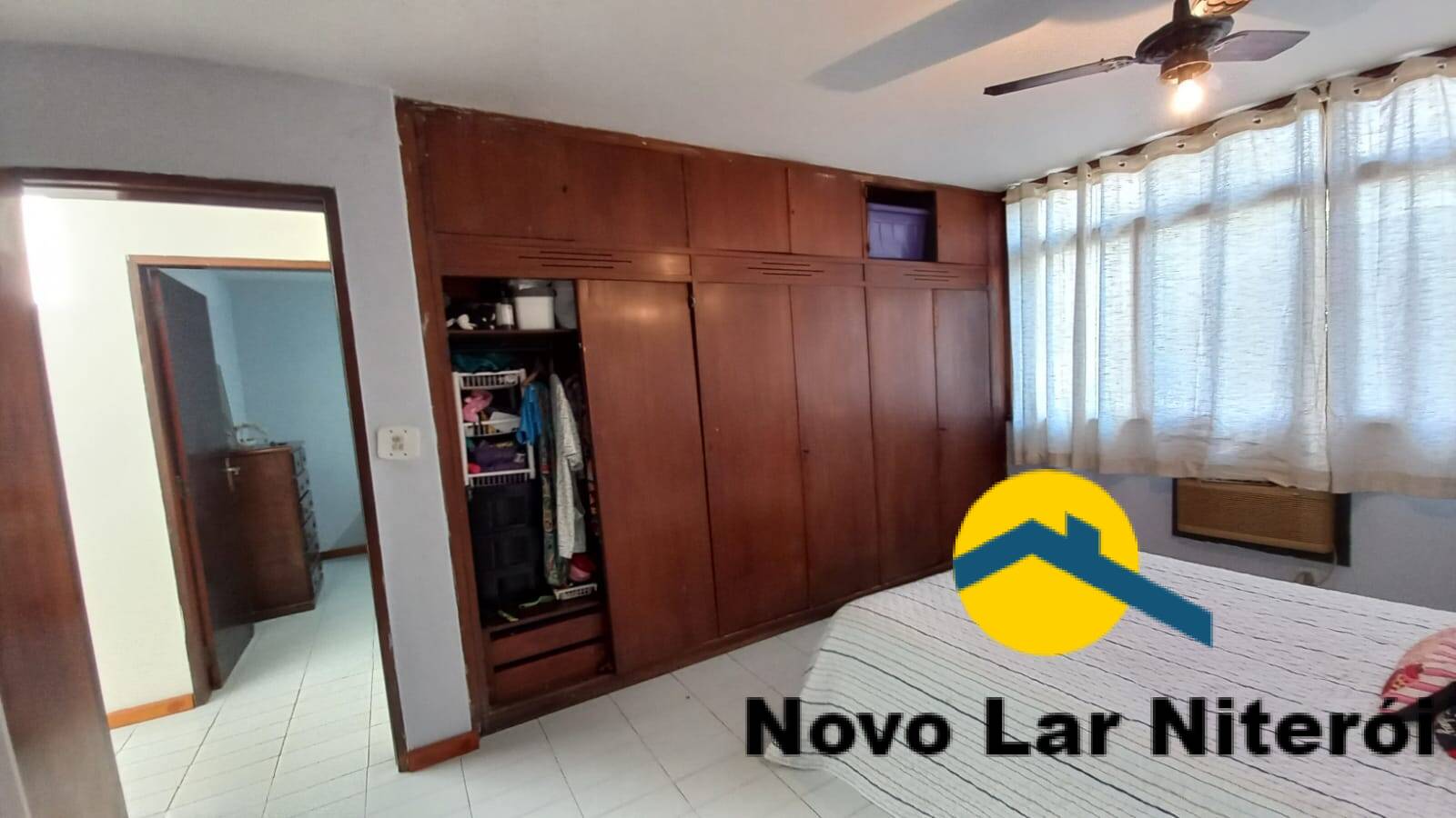 Casa à venda com 4 quartos, 240m² - Foto 52