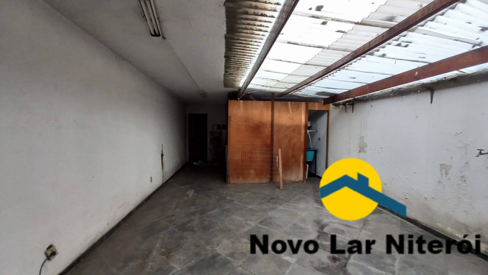 Casa à venda com 4 quartos, 240m² - Foto 76