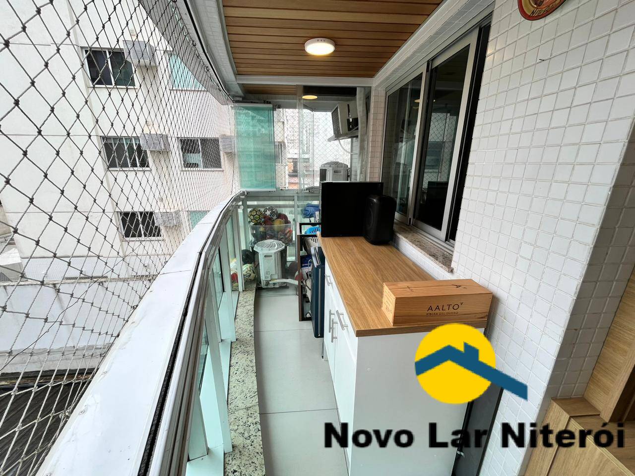 Apartamento à venda com 3 quartos, 110m² - Foto 2