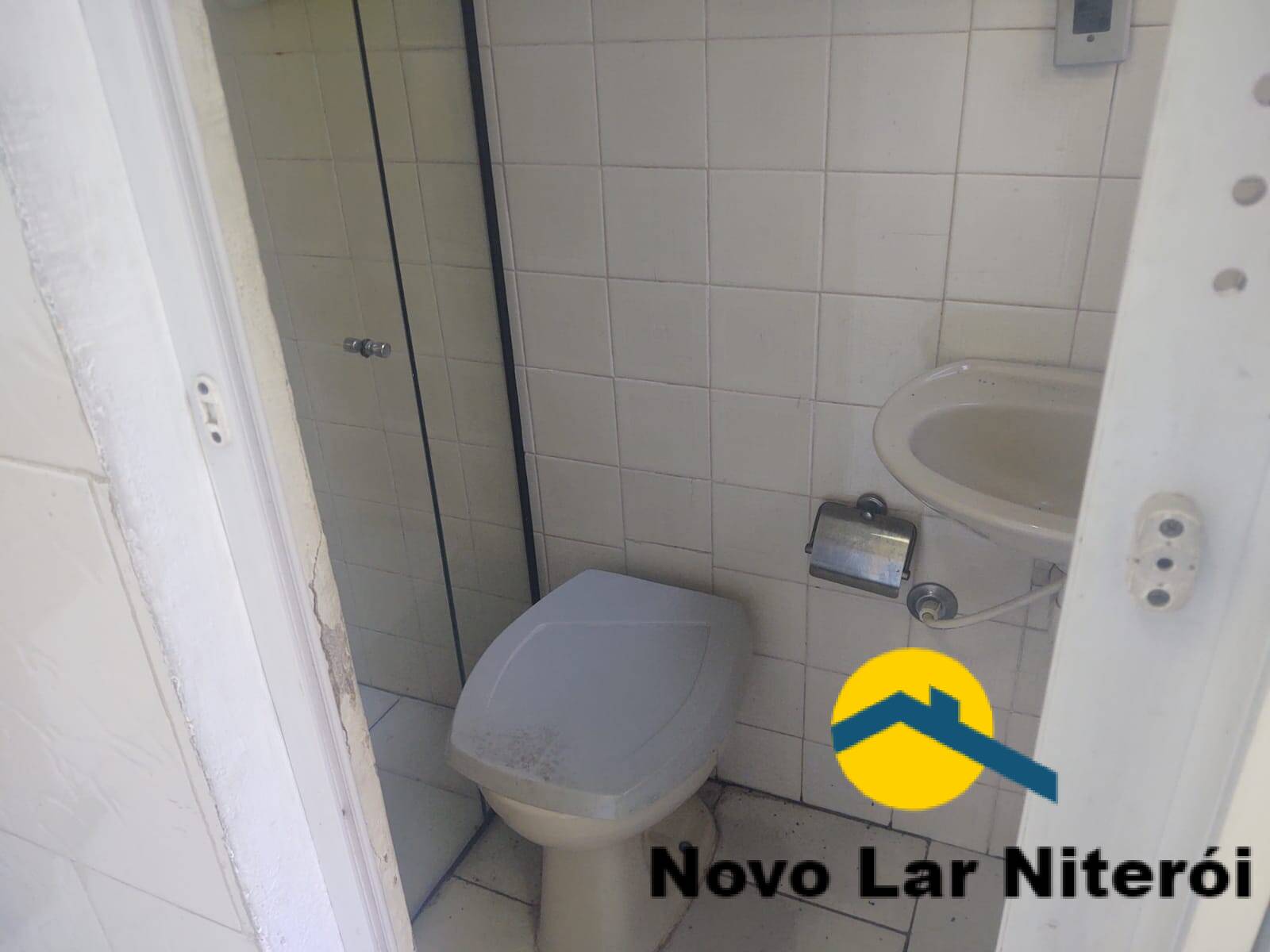 Casa à venda com 3 quartos, 250m² - Foto 34