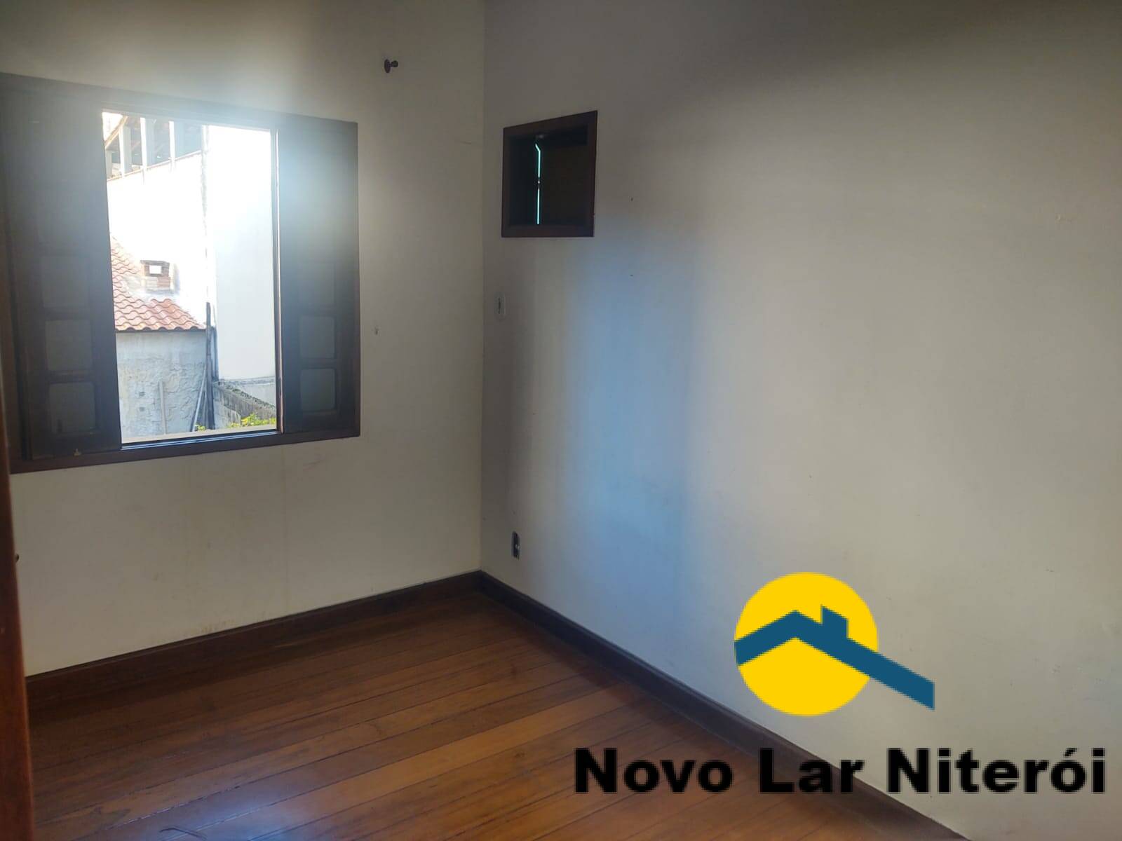 Casa à venda com 3 quartos, 250m² - Foto 13