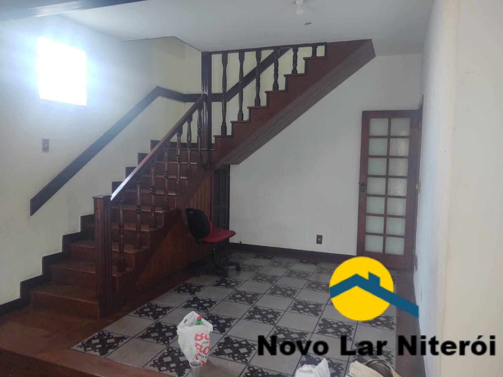 Casa à venda com 3 quartos, 250m² - Foto 6