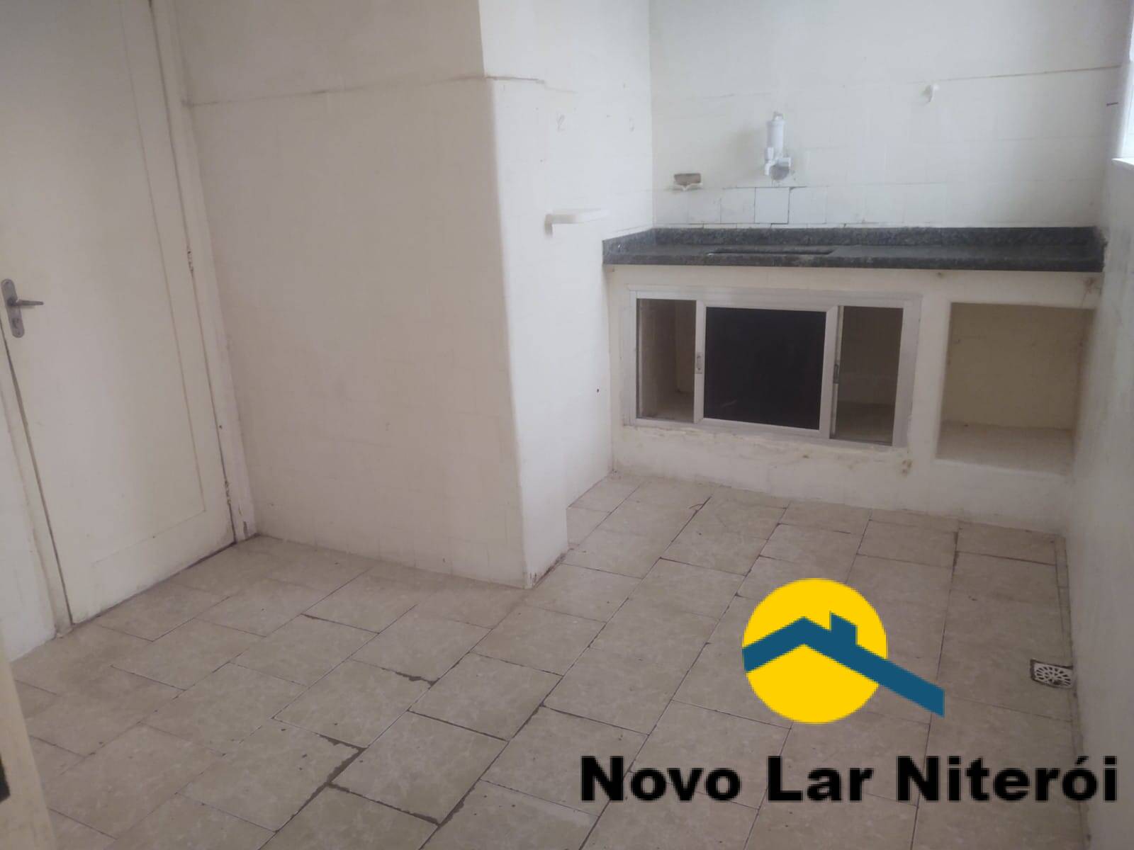 Apartamento à venda com 2 quartos, 60m² - Foto 15