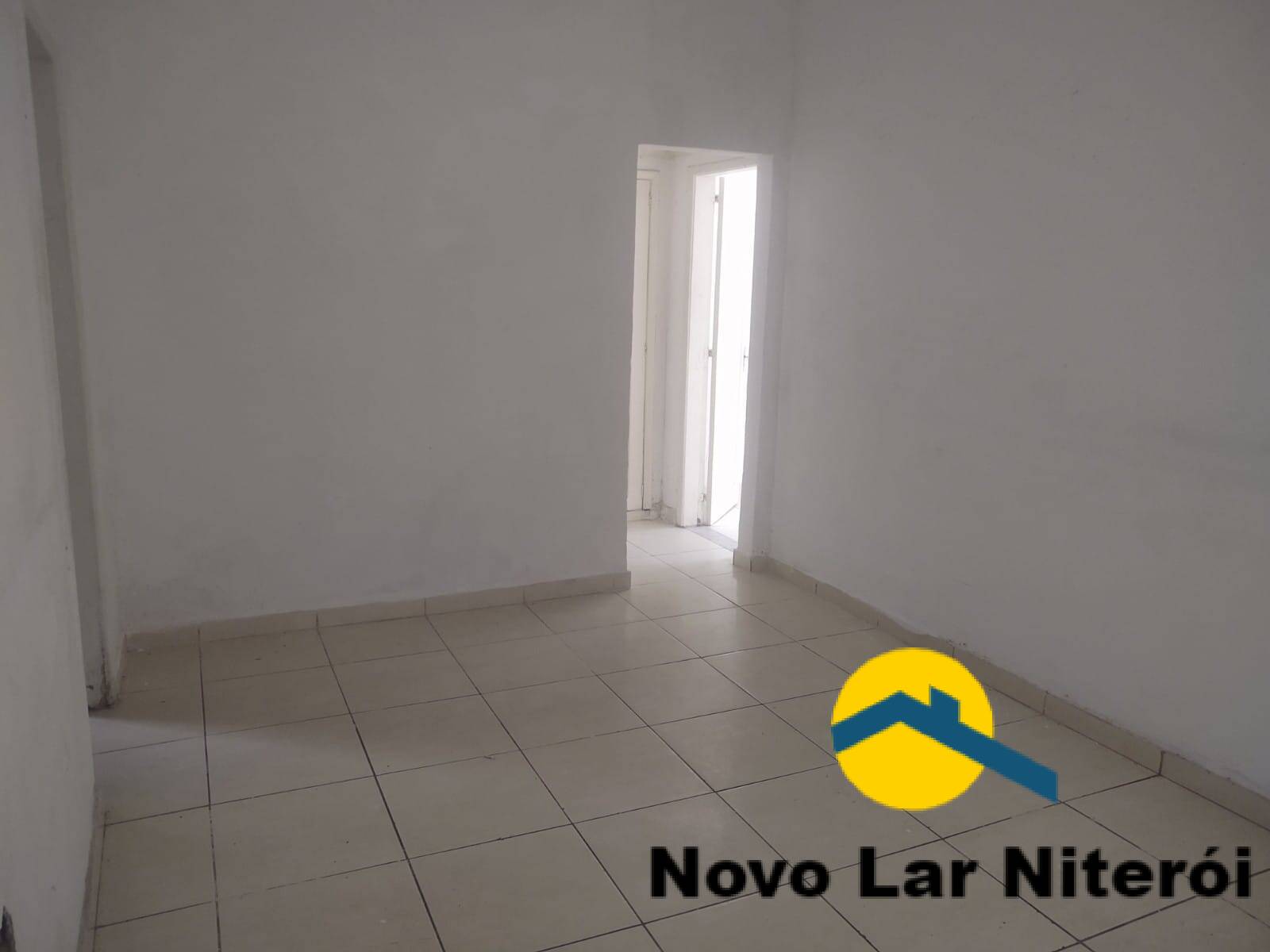 Apartamento à venda com 2 quartos, 60m² - Foto 1