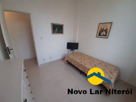 Apartamento à venda com 2 quartos, 75m² - Foto 6