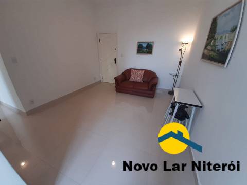 Apartamento à venda com 2 quartos, 75m² - Foto 3