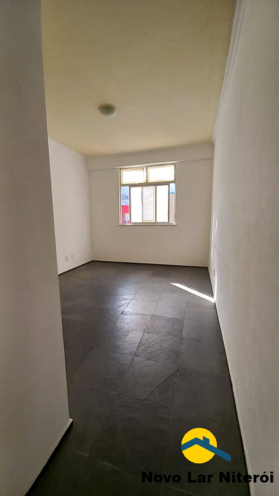 Apartamento à venda com 1 quarto, 45m² - Foto 4