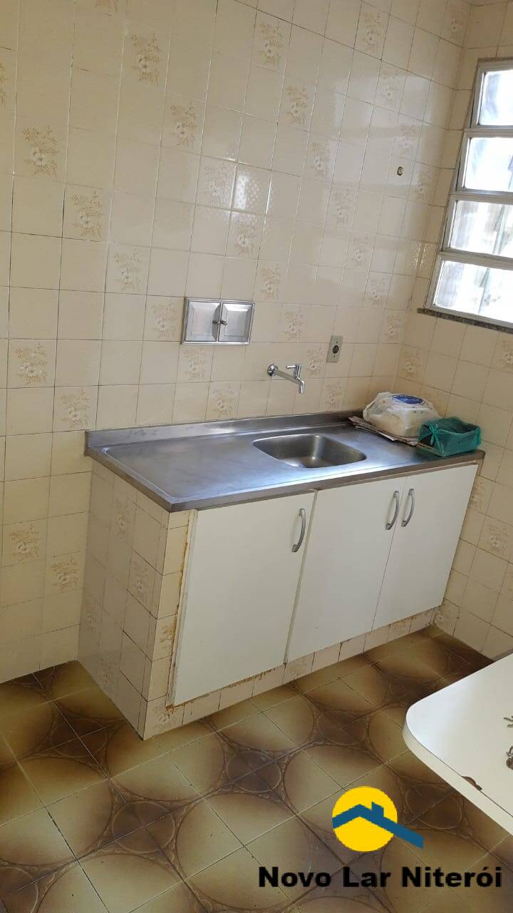 Apartamento à venda com 2 quartos, 60m² - Foto 15