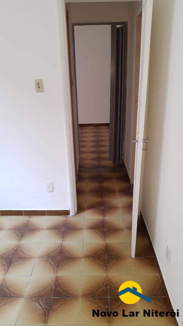 Apartamento à venda com 2 quartos, 60m² - Foto 9