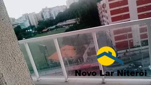 Apartamento à venda com 3 quartos, 87m² - Foto 2