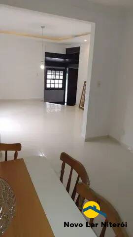 Casa à venda com 4 quartos, 198m² - Foto 3