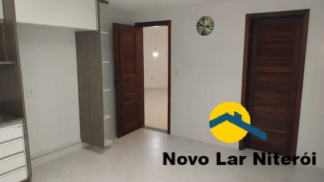 Casa à venda com 4 quartos, 198m² - Foto 4