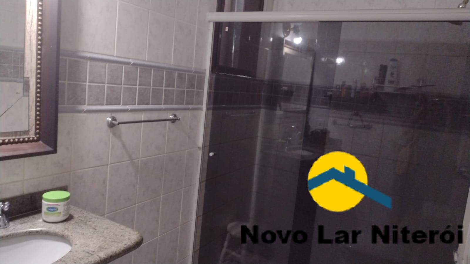 Casa à venda com 6 quartos, 380m² - Foto 7