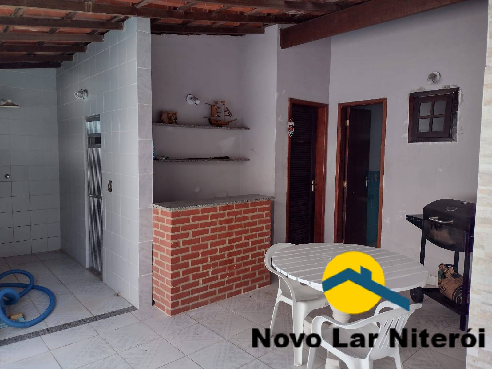 Casa à venda com 6 quartos, 380m² - Foto 16