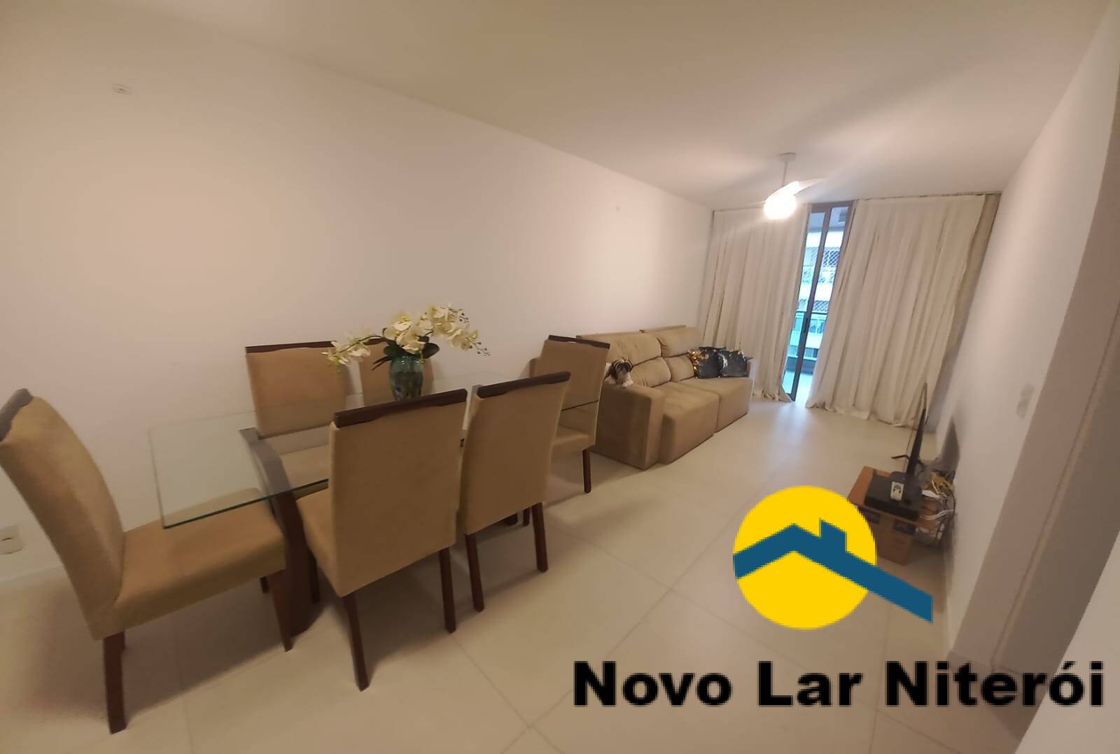 Apartamento à venda com 3 quartos, 107m² - Foto 2