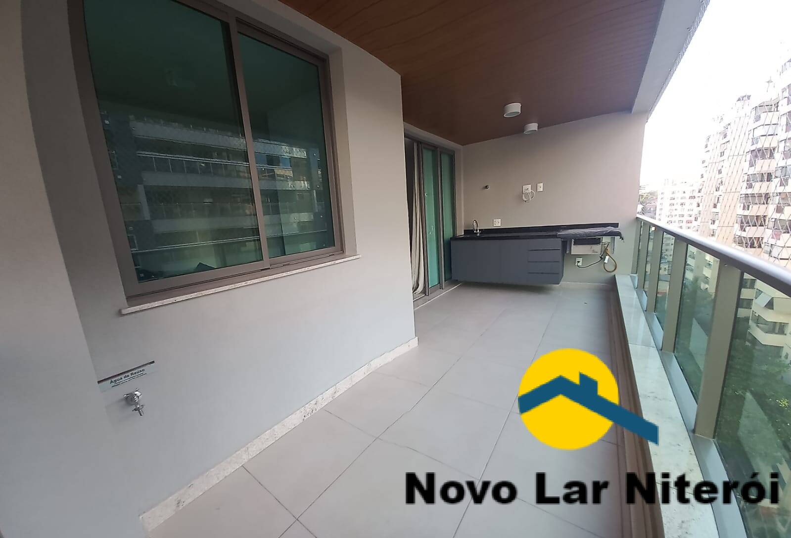 Apartamento à venda com 3 quartos, 107m² - Foto 1