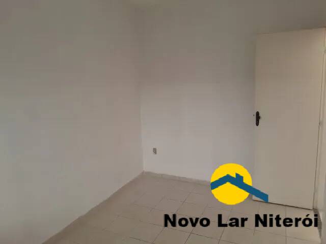 Casa à venda com 3 quartos, 80m² - Foto 3