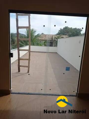 Casa à venda com 4 quartos, 210m² - Foto 3