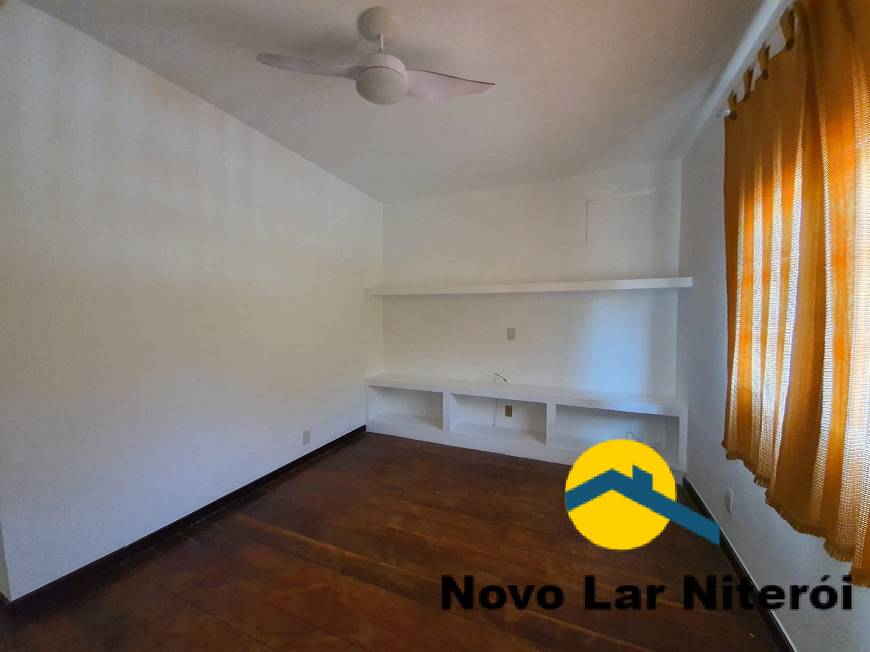 Casa à venda com 4 quartos, 180m² - Foto 12