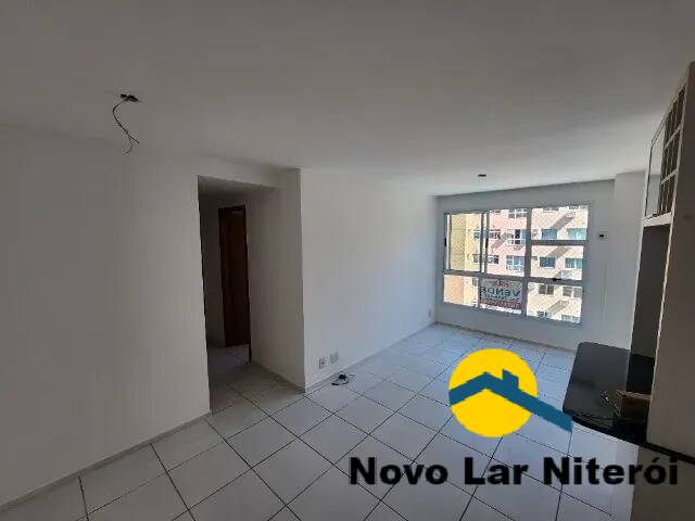 Apartamento à venda com 2 quartos, 60m² - Foto 2