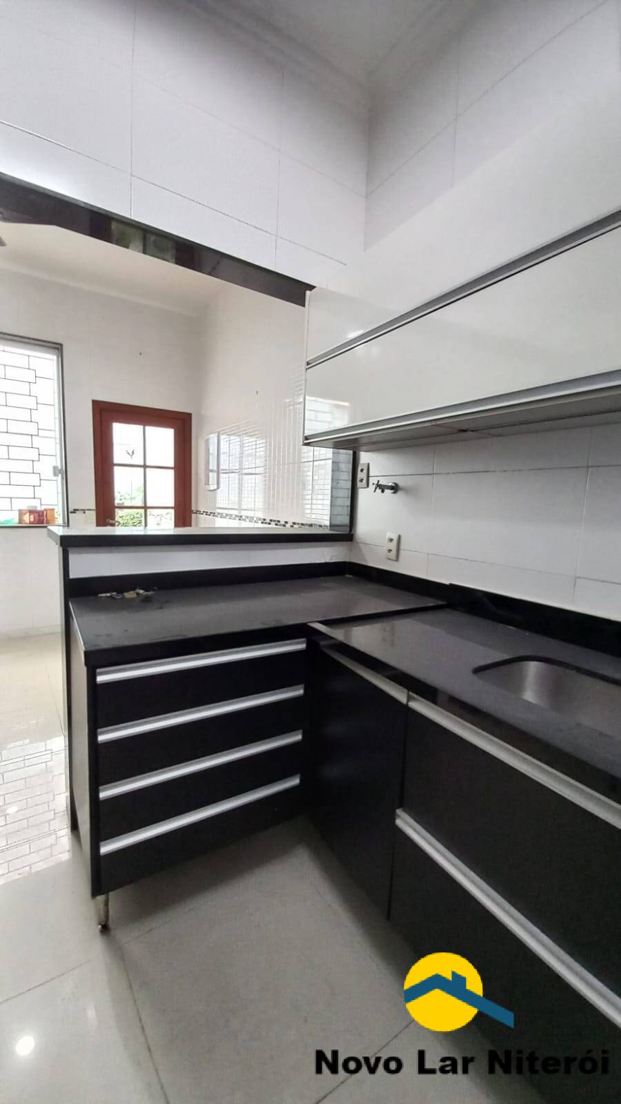 Casa à venda com 4 quartos, 220m² - Foto 25