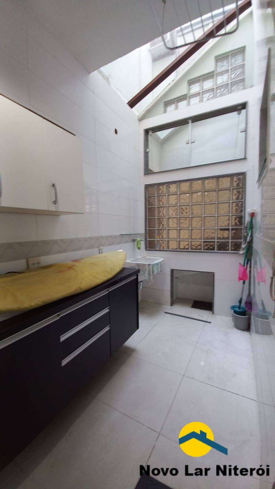 Casa à venda com 4 quartos, 220m² - Foto 35