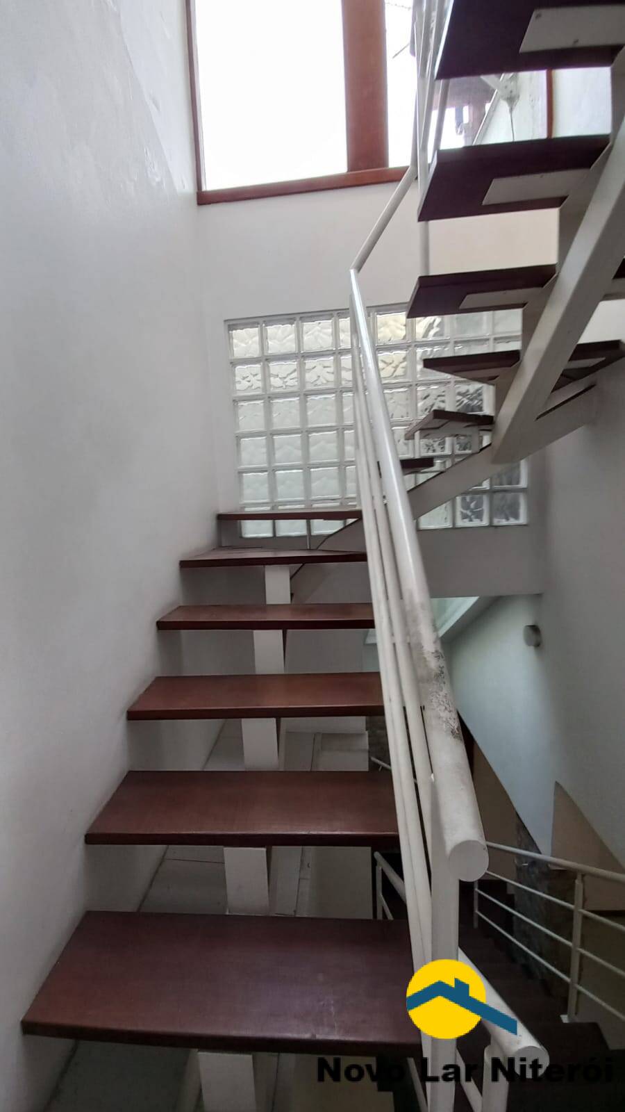 Casa à venda com 4 quartos, 220m² - Foto 50