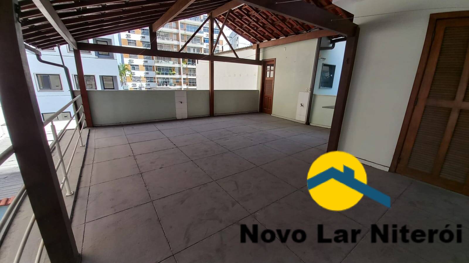 Casa à venda com 4 quartos, 220m² - Foto 88