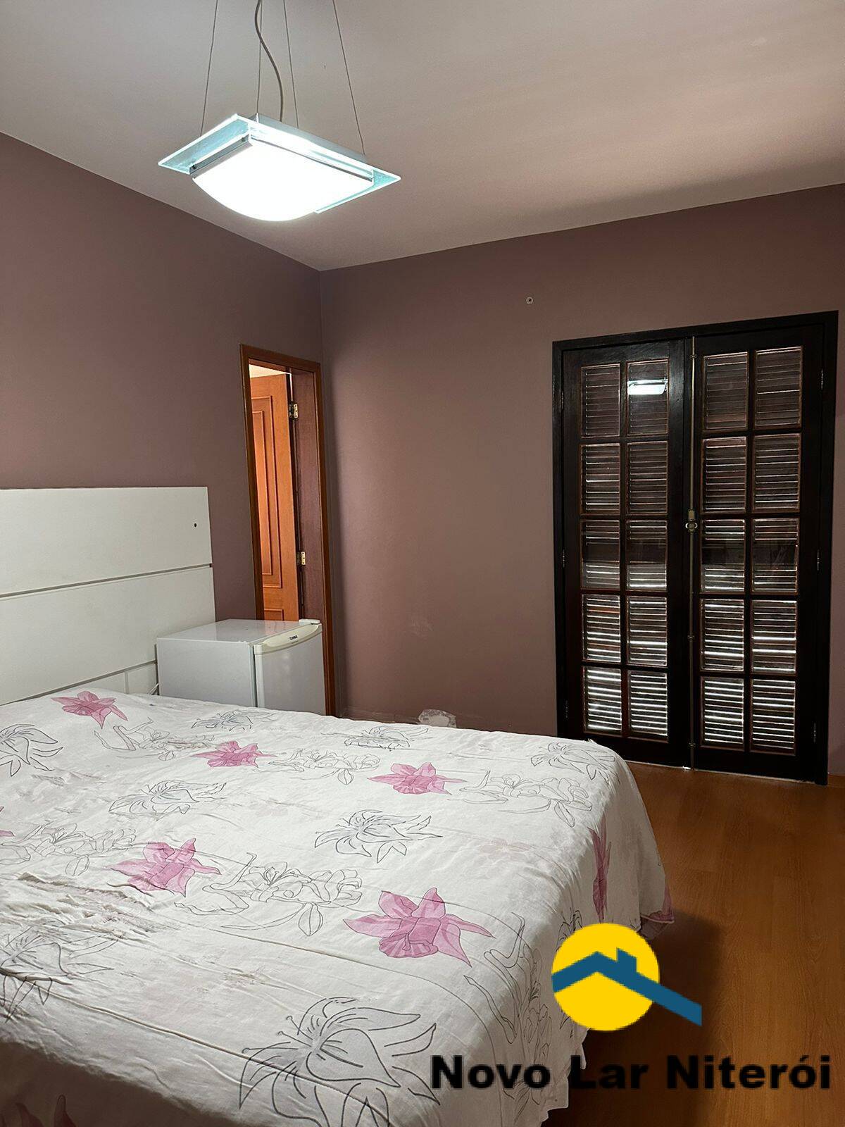 Casa à venda com 3 quartos, 302m² - Foto 26