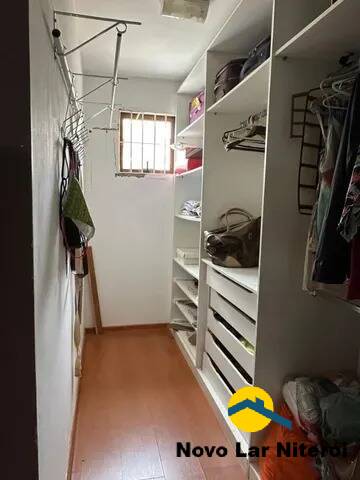 Casa à venda com 3 quartos, 302m² - Foto 27