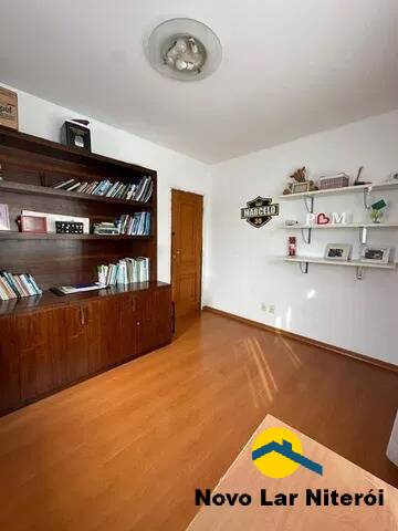 Casa à venda com 3 quartos, 302m² - Foto 35