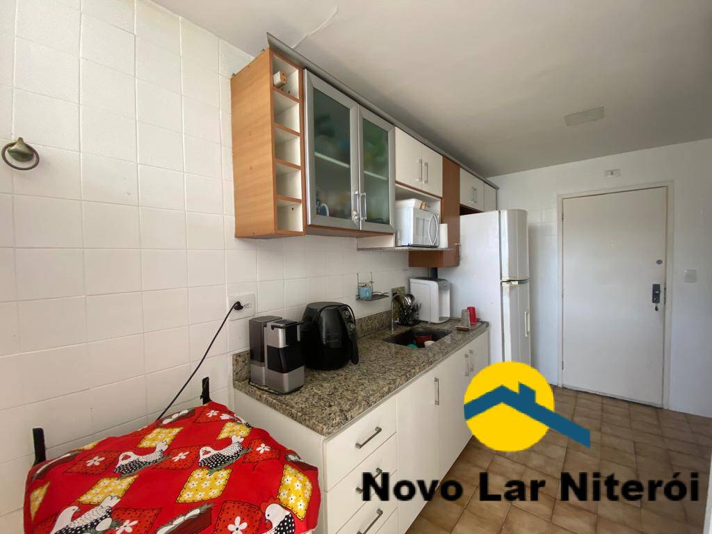 Apartamento à venda com 2 quartos, 75m² - Foto 16