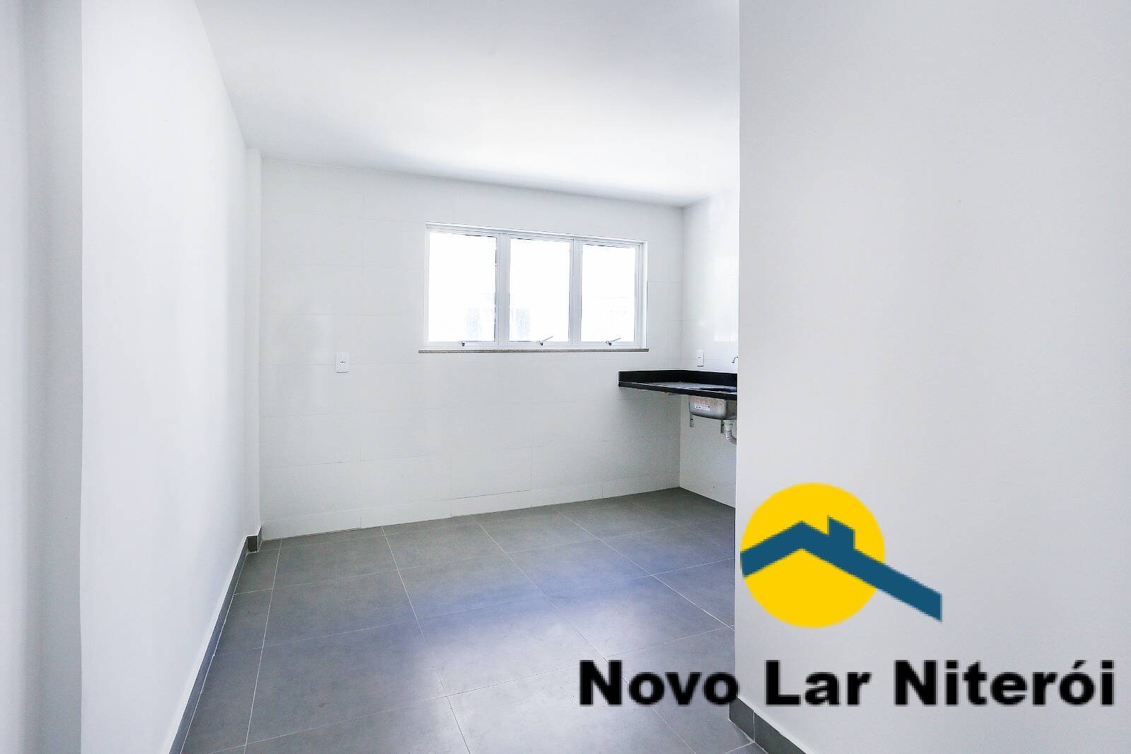 Casa à venda com 2 quartos, 72m² - Foto 11