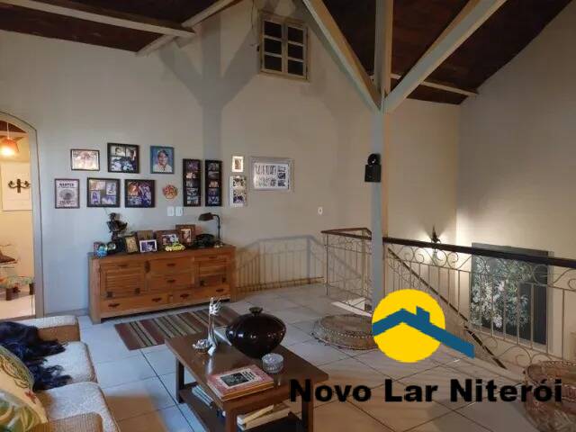 Casa à venda com 5 quartos, 250m² - Foto 8