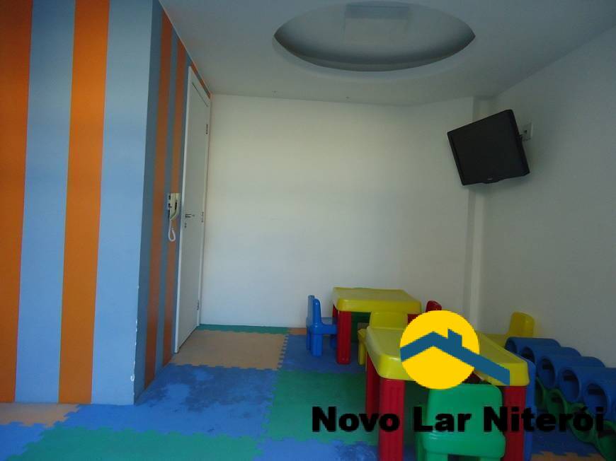 Apartamento à venda com 2 quartos, 75m² - Foto 19