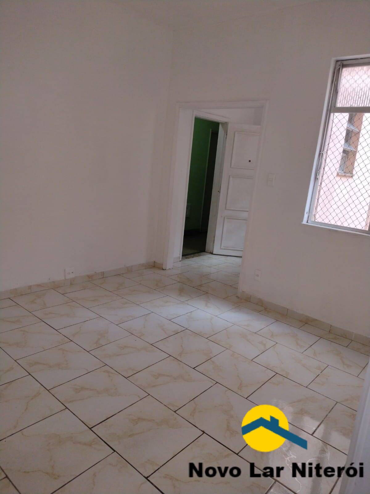 Apartamento à venda com 2 quartos, 80m² - Foto 4