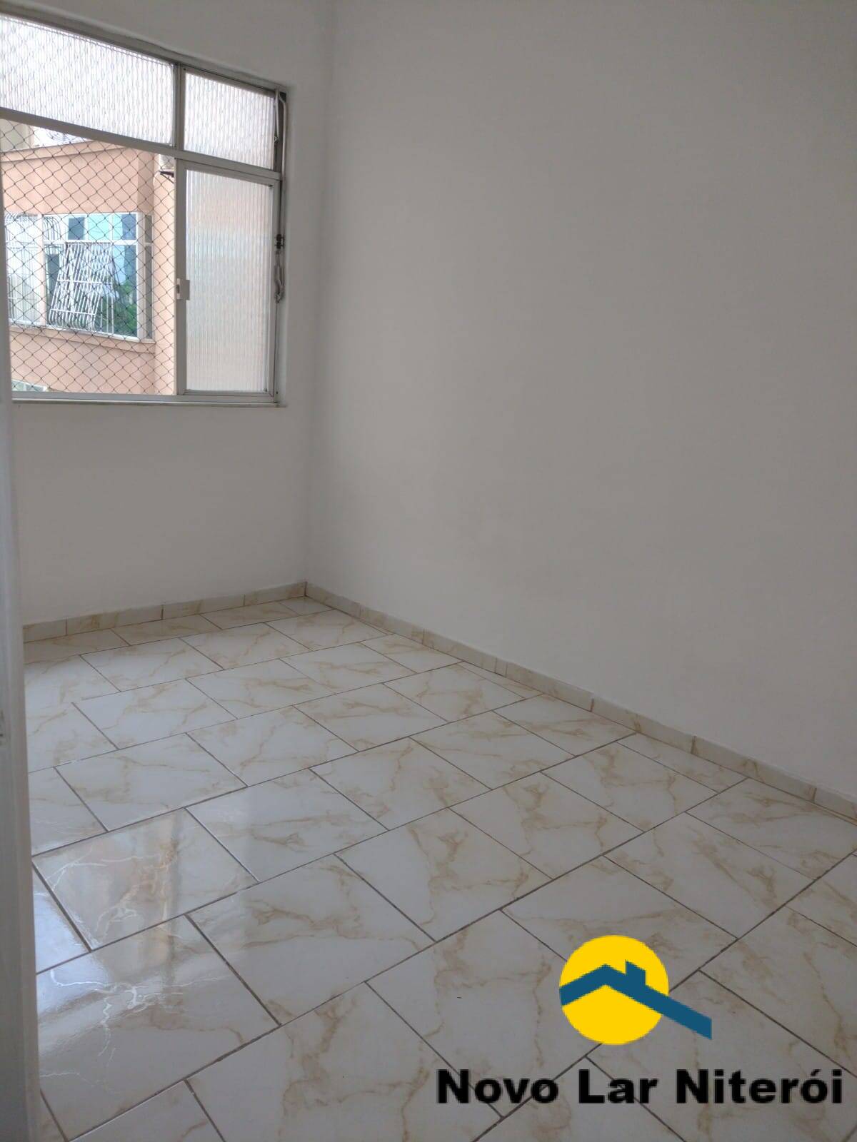 Apartamento à venda com 2 quartos, 80m² - Foto 1