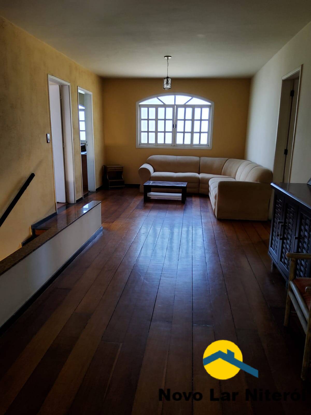 Casa à venda com 5 quartos, 320m² - Foto 11