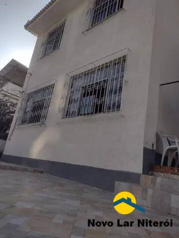 Casa à venda com 4 quartos, 300m² - Foto 32