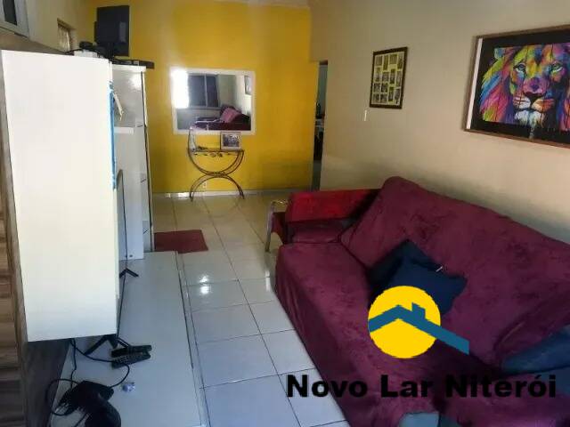 Casa à venda com 4 quartos, 300m² - Foto 1