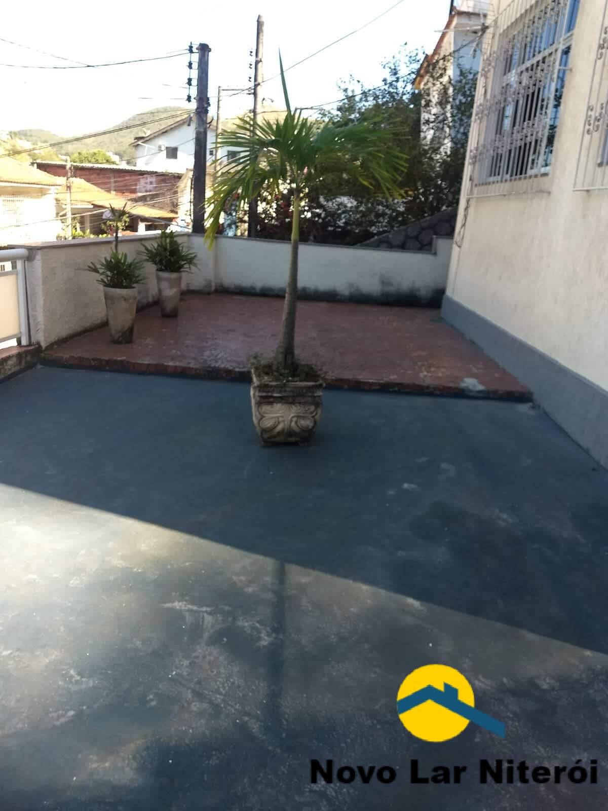 Casa à venda com 4 quartos, 300m² - Foto 26